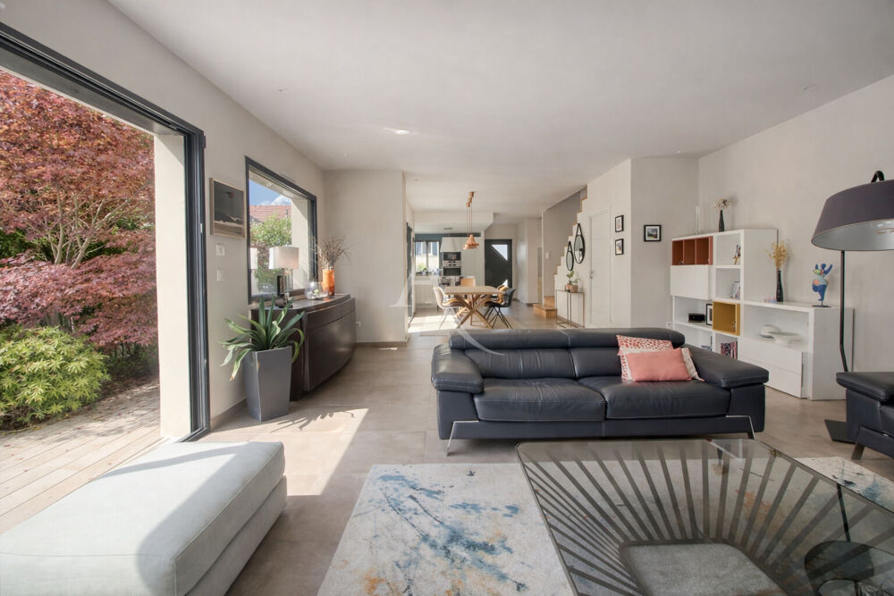 Demeure de prestige de 178 m² (225m² au sol) 5 chambres terrain de 391 m²