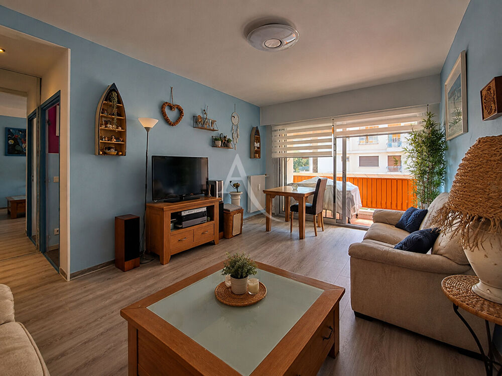 Vente Appartement Hippodrome: 3 pièces traversant - Parking et cave Cagnes sur mer