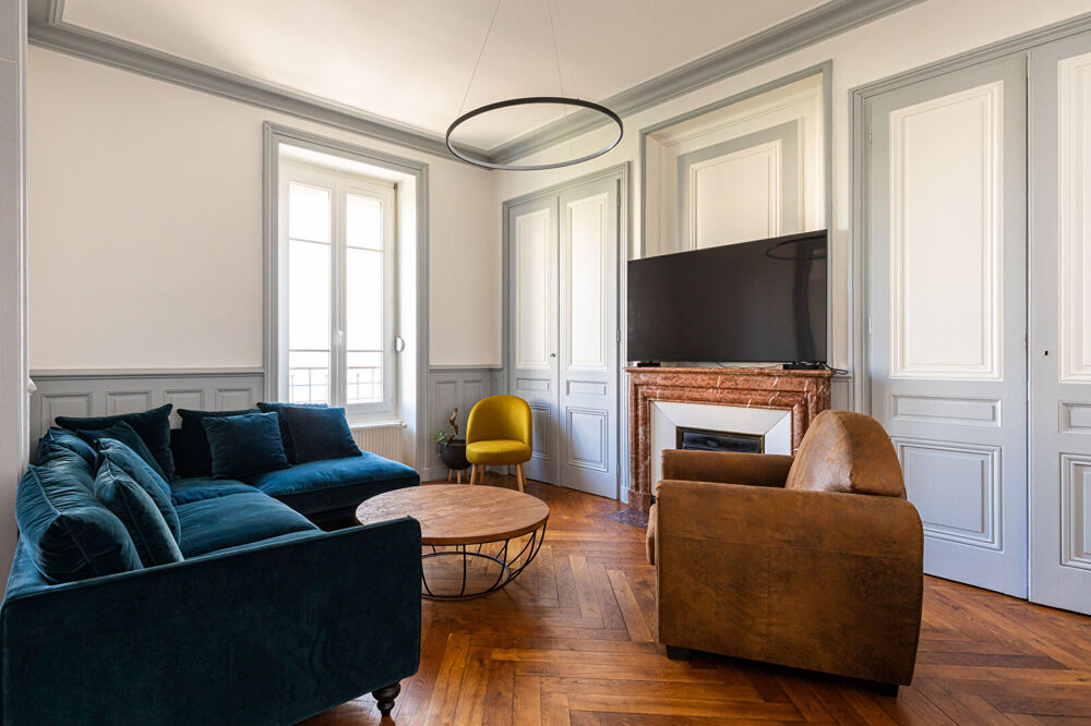 Sublime T4 ancien 107 m2 - 69006 LYON