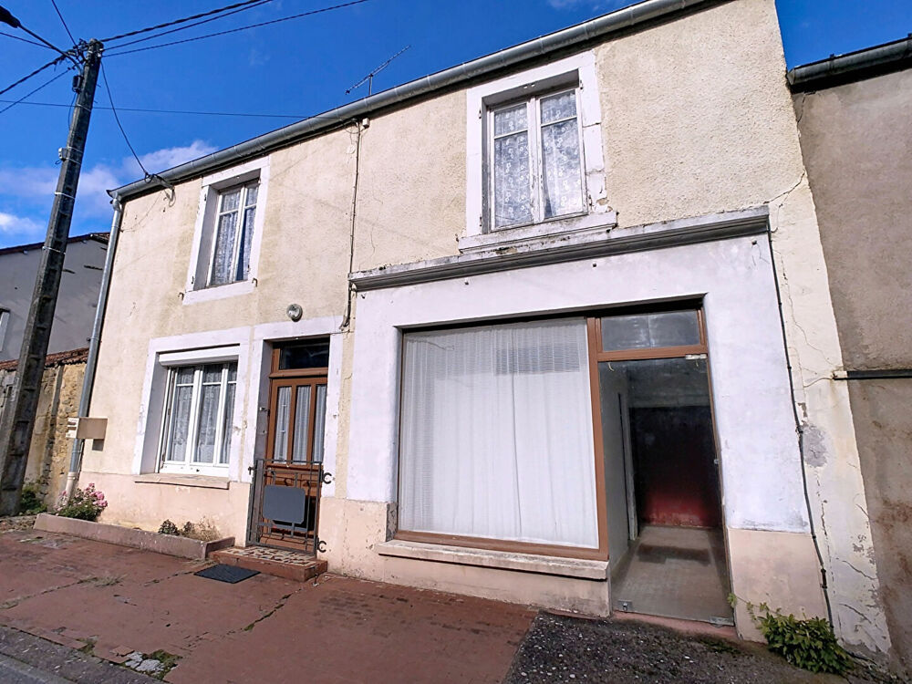 Maison 6 pièces 179 m² · à Dampierre · 179 m² · 56 000 €