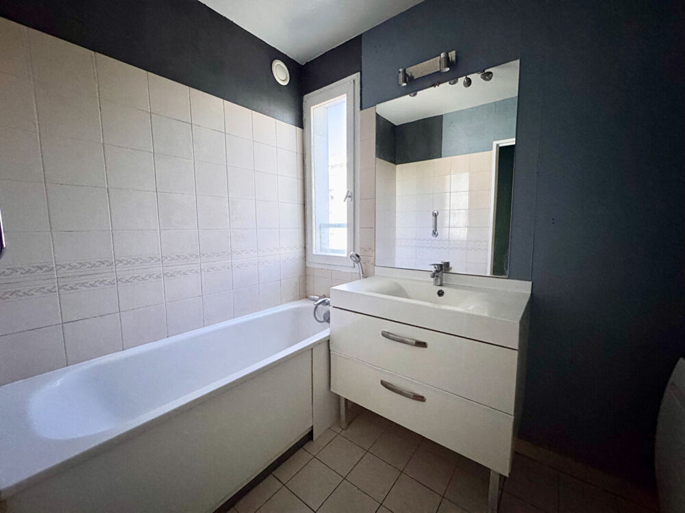 T2 53M² AVEC TERRASSE - AVENUE JEAN PERROT GRENOBLE