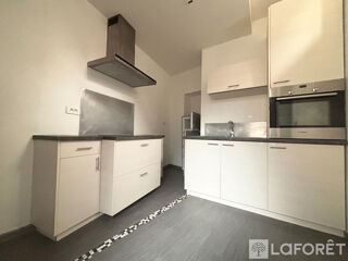  Appartement à louer 3 pièces 69 m²