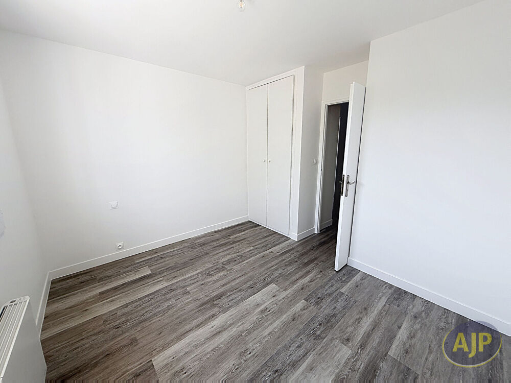 Vente Maison Maison rénovée des années 80 à VAIRE Vaire