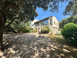  Maison  vendre 8 pices 246 m