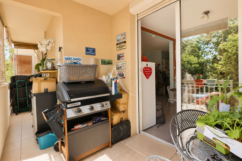T2 REZ-DE-JARDIN - JARDIN 80 m² - CAVE - RÉSIDENCE AVEC GARDIEN