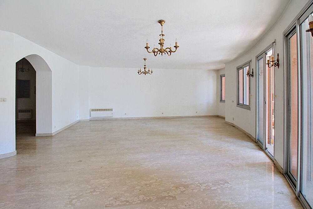 Appartement 3 pièces 127 m² · à Draguignan · 127 m² · 296 800 €