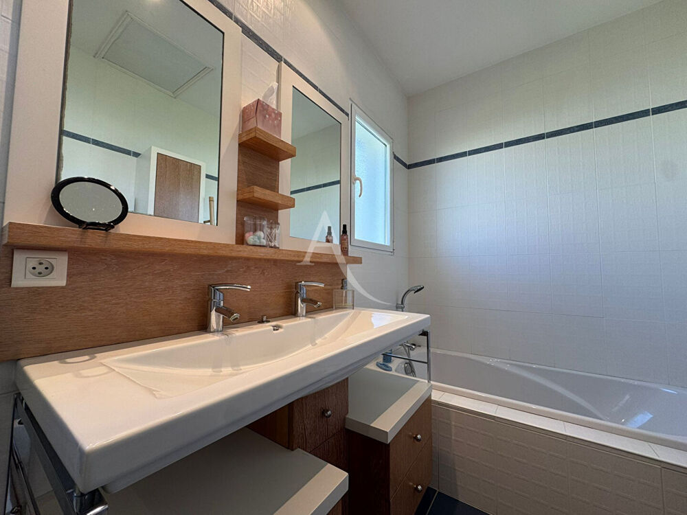 à vendre  Maison Le Fenouiller (85800)