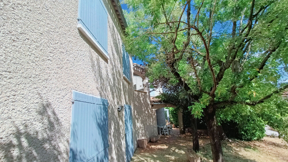 Maison provençale Millau 7 pièces avec terrain proche centre ville 192m2