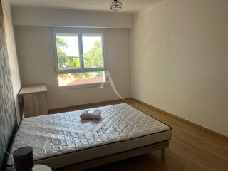 Appartement à louer 2 pièces 54 m²