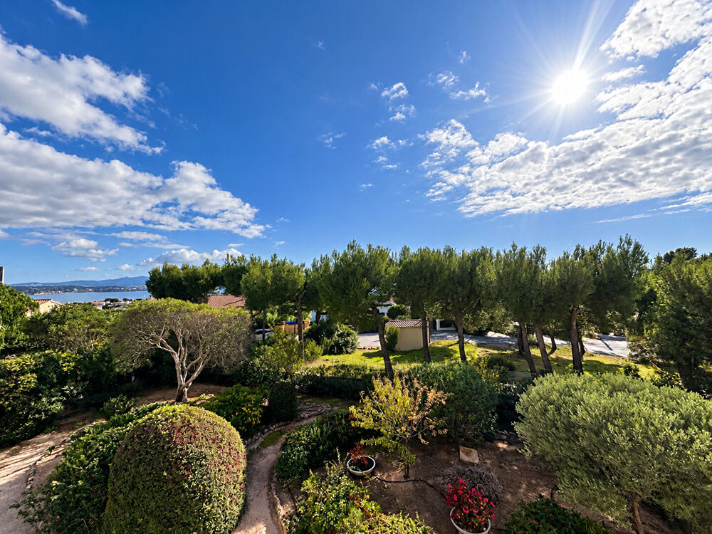Vente Appartement Appartement de 3 pièces à vendre à Bandol avec Terrasse et vue mer Bandol