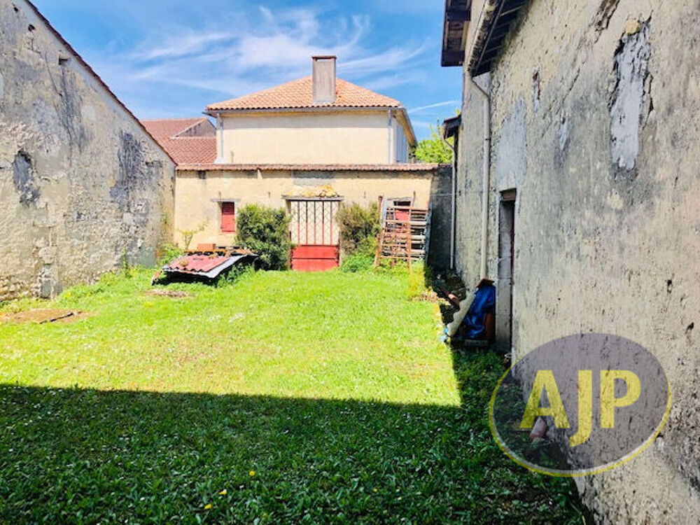 Maison bourgeoise à faire revivre au coeur du Médoc !