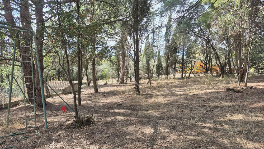Vente Terrain Terrain Ouveillan 842 m2 arboré et vue agréable Ouveillan