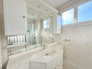  Appartement  vendre 4 pices 83 m