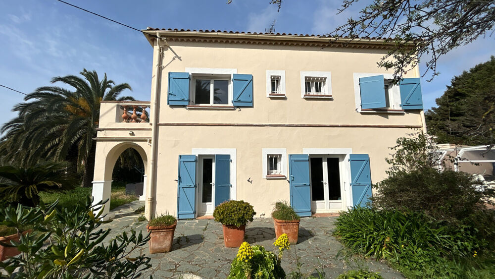 Vente Maison Maison Six Fours Les Plages 7 pièce(s) 170 m2 Six fours les plages