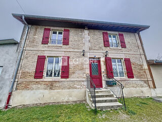  Appartement à louer 3 pièces 82 m²