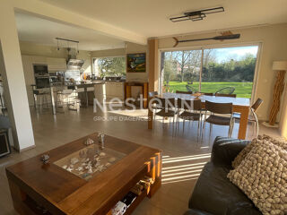  Maison � vendre 6 pi�ces 204 m�