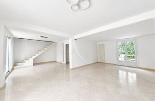  Maison à vendre 7 pièces 211 m²