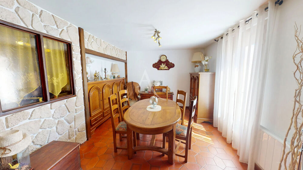 Maison Fay Aux Loges 6 pièces - 2641 m² de terrain avec dépendances