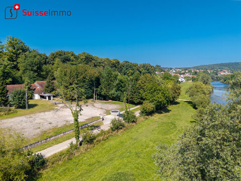 A Bavans sur 50 ares de terrain en bord du Doubs 220000 25550 Bavans