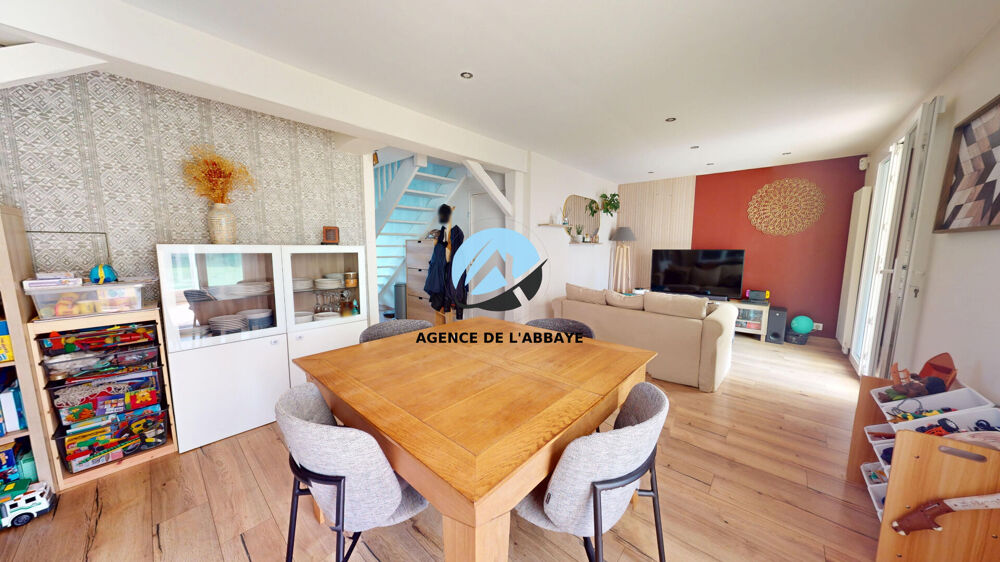 Vente Maison Maison 5 pièces avec garage à vendre à Epouville Epouville