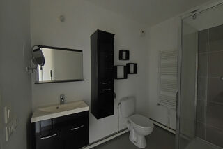  Appartement à louer 1 pièce 27 m²