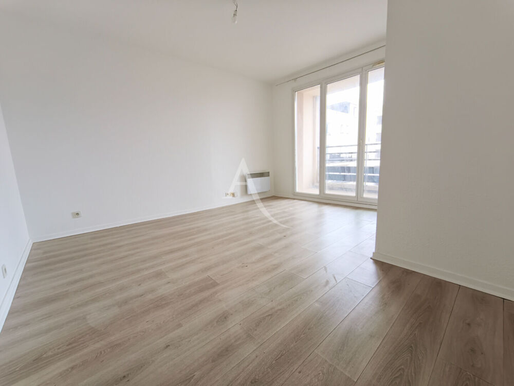 T2 36m² + BALCON + PARKING - CERGY LE HAUT