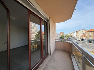  Appartement à louer 3 pièces 71 m²