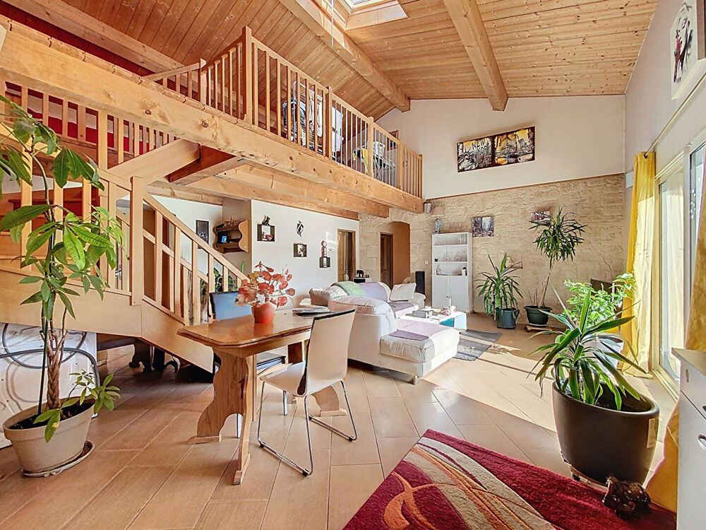 Maison de plain-pied à vendre à Mison - 3 chambres, terrain de 3000 m²