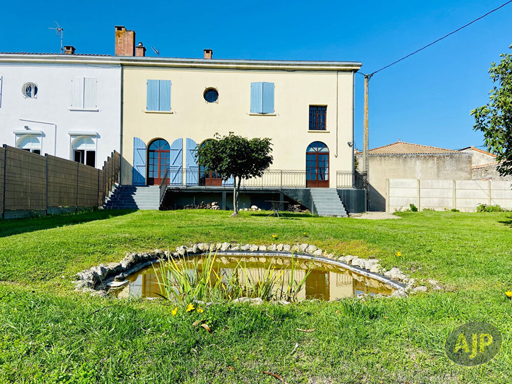 Maison Bourgeoise avec piscine ST VIVIEN !