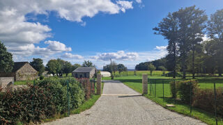  Maison  vendre 7 pices 420 m