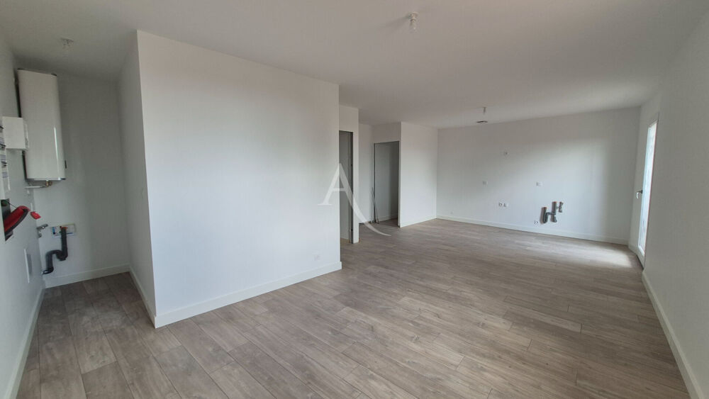 Appartement T3, Centre ville de Saint Jean D'Angély.