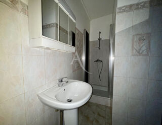  Appartement à louer 2 pièces 31 m²