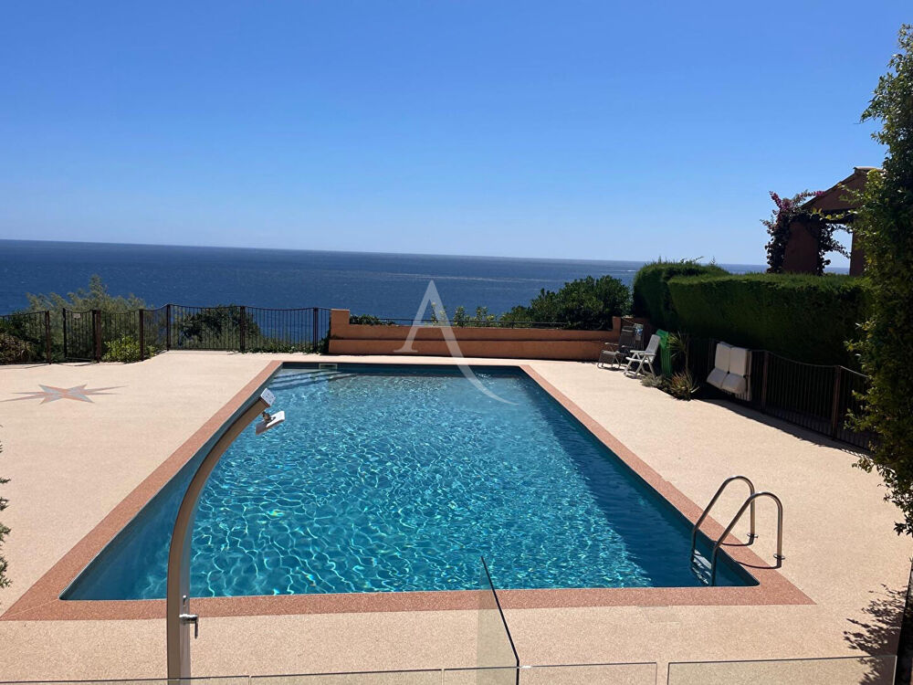 Appartement 5 pièces 131 m² · à Theoule sur Mer · 131 m² · 1 049 000 €