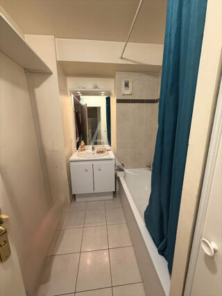  Appartement à louer 3 pièces 76 m²