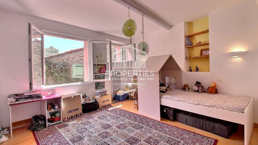 BORMES VILLAGE - MAISON DE VILLE ENTIEREMENT RENOVEE - 2 CHAMBRES - 66M²