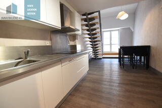  Appartement à louer 3 pièces 75 m²