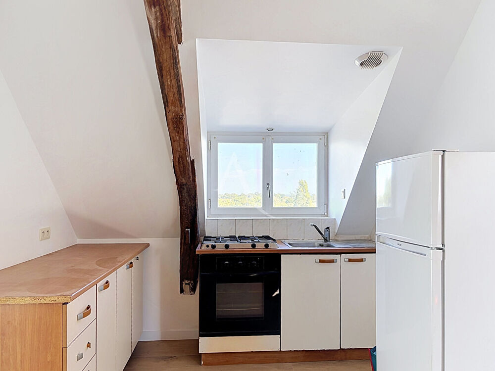 Location Appartement A Louer  - APPARTEMENT NON MEUBLE -  BECON LES GRANITS Becon les granits