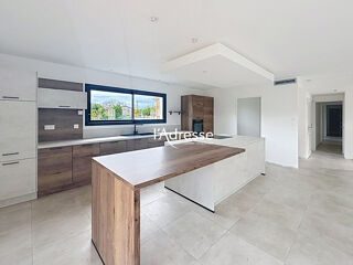  Maison � vendre 5 pi�ces 145 m�