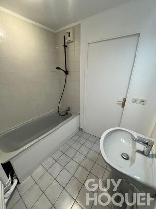  Appartement à louer 3 pièces 63 m²