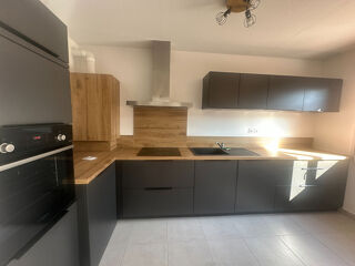  Maison à louer 4 pièces 81 m²