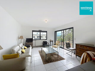  Appartement à louer 3 pièces 77 m²