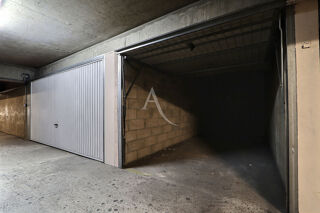  Parking / Garage � louer 