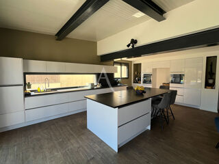  Maison  vendre 6 pices 145 m