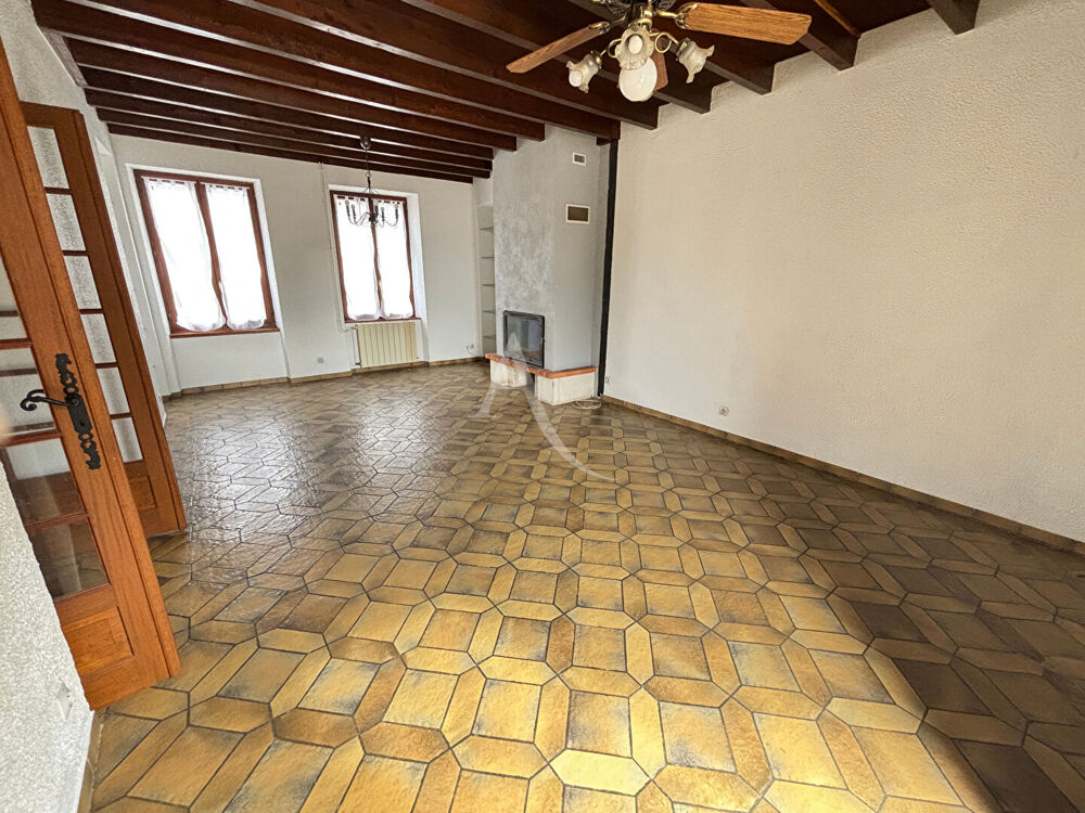 En vente Fourchambault maison ancienne de plain pied, 5 chambres terrain