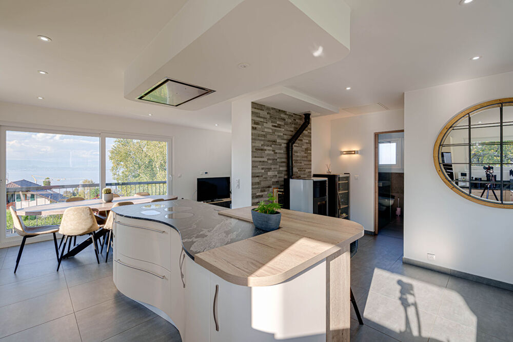 Vente Maison Maison Publier 4 pièces de 105.54m²  avec vue lac dans un secteur calme et recherché Publier