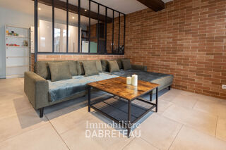  Appartement � louer 9 pi�ces 150 m�