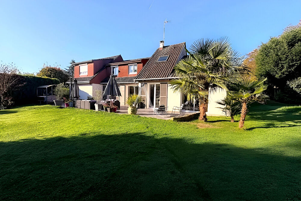 Vente Maison Maison Lesigny 10 pièce(s) 214 m2 Lesigny