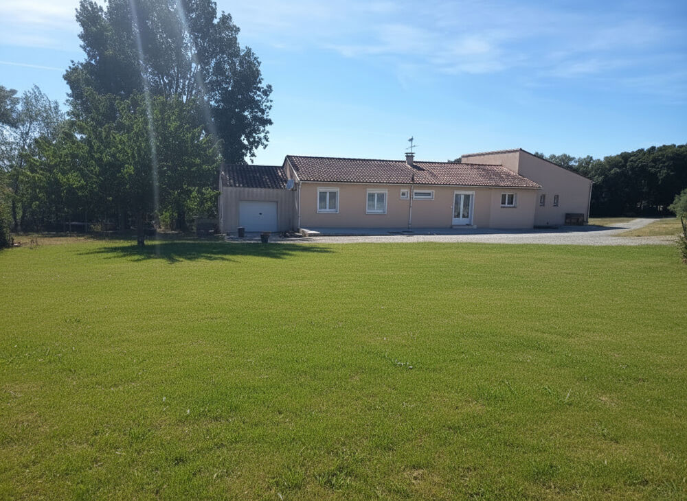 Vente Maison Villa de plain-pied de 200 m² sur 6550 m² Montolieu