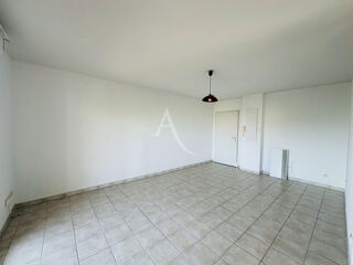  Appartement à louer 2 pièces 43 m²