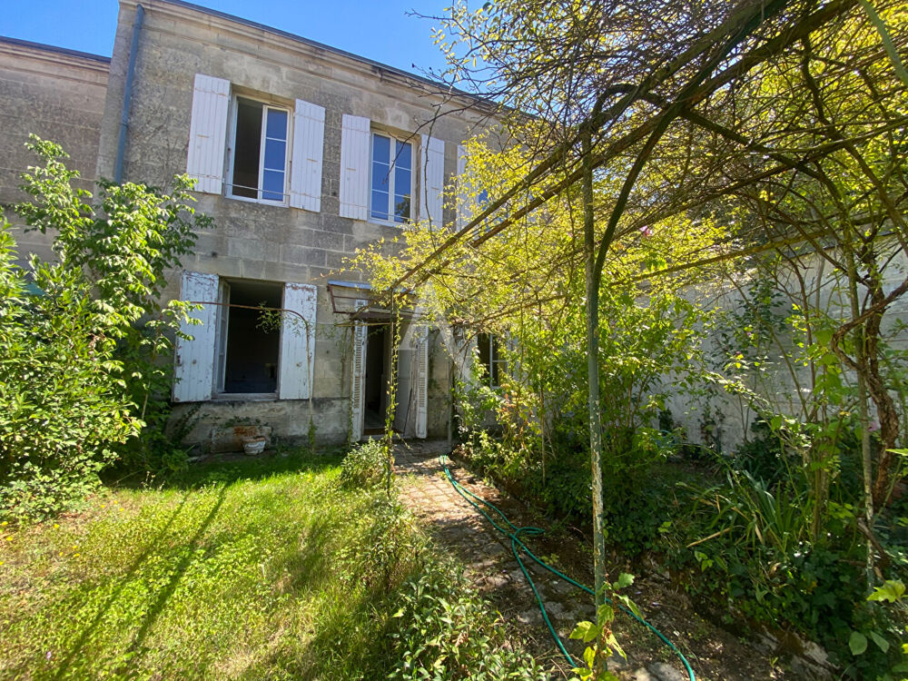 Vente Maison Maison / Immeuble Rare sur  Rochefort 8 pièce(s) Rochefort
